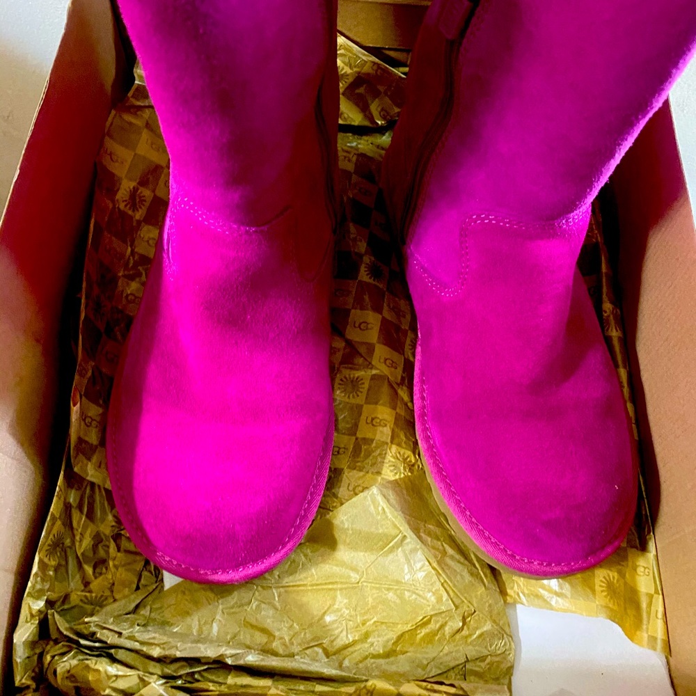 Bright fuschia pink UGG winter boot